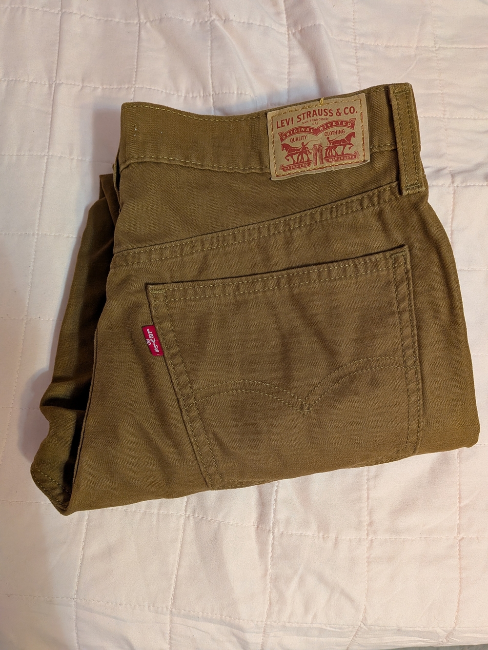 Levi's NWOT Middy Straight Jeans- Brown